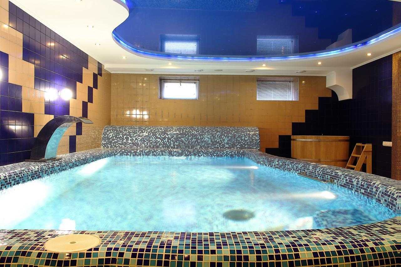 Harvest Hotell Vinnytsia Exteriör bild